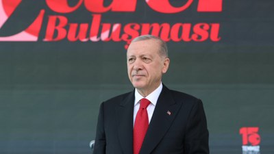 Cumhurbaşkanı Erdoğan: Darbeye tiyatro diyenleri affetmeyeceğiz