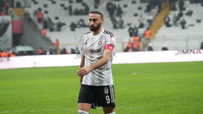 Beşiktaş taraftarından olay beste: Prenses Cenk Tosun