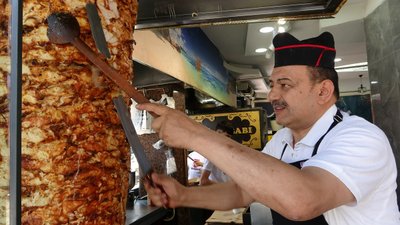 Kayseri'de lokantacılar gurbetçilere özel yüzde 10 indirim yaptı