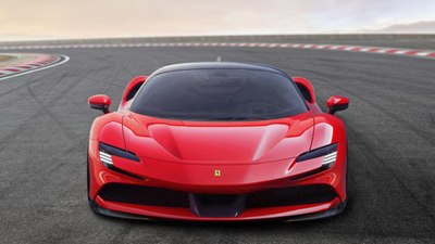 Ferrari, ilk elektrikli otomobilini gelecek yıl tanıtacak