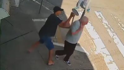 Brezilya'da telefon çalan hırsız otobüsün altında kaldı