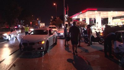 İstanbul'da iki otomobil çarpıştı: 1 yaralı