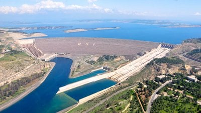 Atatürk Barajı, ülke ekonomisine 1,7 milyar dolar katkı sağlıyor