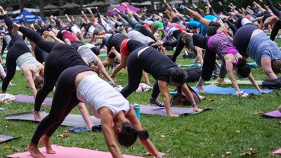 New York'ta yoga etkinliği düzenlendi