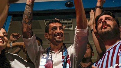 Trabzonspor, Stefan Savic ile 3 yıllık sözleşme imzaladı