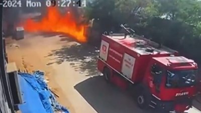 Gaziantep'te fabrikada yanan boya ve tinerler lav gibi sokağa yayıldı