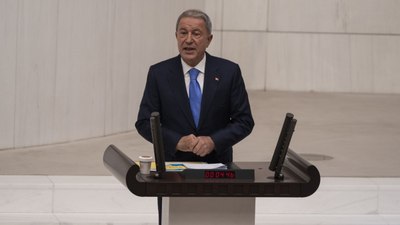 TBMM'de Mavi Vatan gerginliği: Hulusi Akar çok sinirlendi