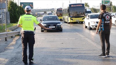 Bu Otomobillerin Trafiğe Çıkması Yasaklanıyor: İçişleri Bakanlığı'nın Yeni Kararı!