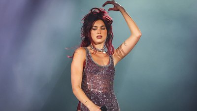 Dua Lipa, hayranları için yediği dondurmanın tarifini paylaştı