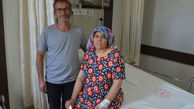 Manisa'da karnı ağrıyan hastanın mesanesinden 1 kilo taş çıktı