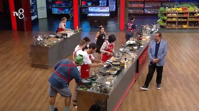 MasterChef Türkiye'de gerginlik: Elimden bıçağı alıyor