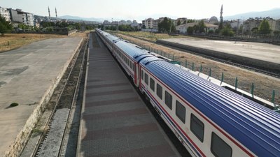 Turistik Tatvan Treni ikinci seferini tamamladı