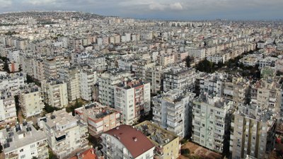 Antalya'da 2 bin yabancı uyruklu kişi kayıt dışı emlakçılık yapıyor