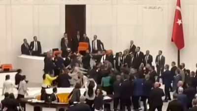 SON DAKİKA: TBMM'deki Can Atalay oturumunda çıkan kavganın görüntüleri