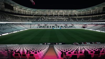 Beşiktaş'ın stadı yeni görünümüne kavuşuyor