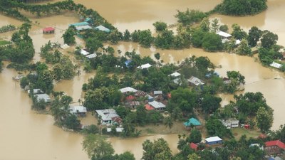 Hindistan ve Bangladeş’te sel felaketi: 36 ölü