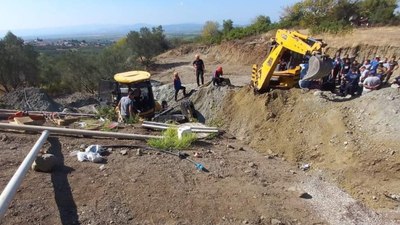 Manisa'da su kuyusu açarken göçük altında kalan genç hayatını kaybetti