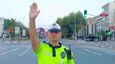 İstanbul'da Vatan Caddesi 30 Ağustos nedeniyle trafiğe kapatıldı