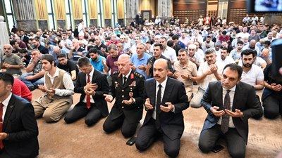 Taksim Camisi'nde şehitler için Kur'an-ı Kerim okundu