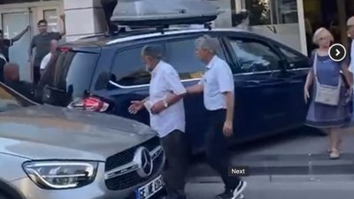 Yalova'da işlemi yapılmayan gurbetçi bankanın önüne otomobilini çekti