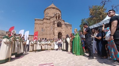 Akdamar Adası'nda Ermeni ayini yapıldı