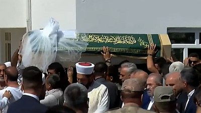 Narin'in tabutuna çok istediği gelinlik duvağı sarıldı