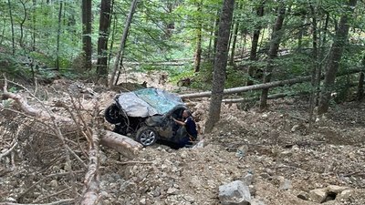 Bolu'da uçuruma yuvarlanan otomobilin sürücüsü öldü