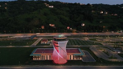 Abdulkadir Uraloğlu: Rize-Artvin Havalimanı'nı açılışından bugüne 2,3 milyon yolcu kullandı