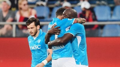 Napoli'den Cagliari'ye farklı tarife! 4-0