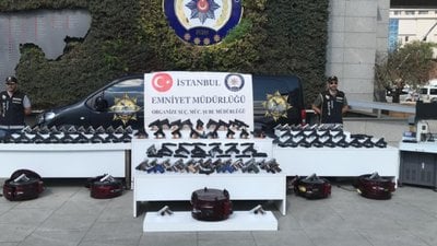 İstanbul'da silah kaçakçılarına operasyon