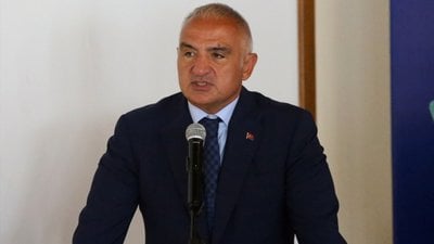 'Yurt dışına kaçırılan 2 bin 500 yıllık eser iade edildi'