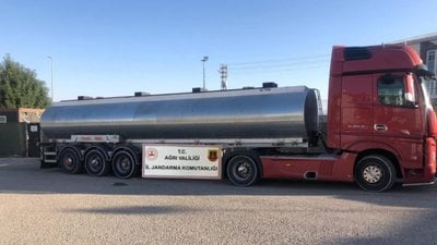 Ağrı'da 13 ton 700 litre kaçak akaryakıt ele geçirildi