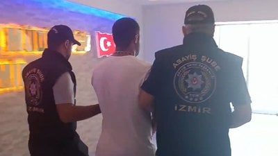 İzmir'de 23 yılla aranan cinsel saldırı suçlusu firari yakalandı