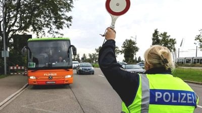 Almanya sınır kontrollerini sürdürüyor