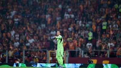 Galatasaray'da derbilerin en tecrübelisi Fernando Muslera