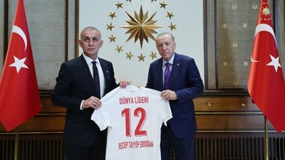 İbrahim Hacıosmanoğlu, Cumhurbaşkanı Recep Tayyip Erdoğan'ı ziyaret etti