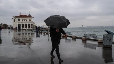 AKOM saat verdi! İstanbul'a kuvvetli sağanak geliyor