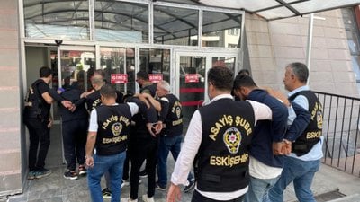 Eskişehir'de polise mukavemet gösteren şüpheliler serbest