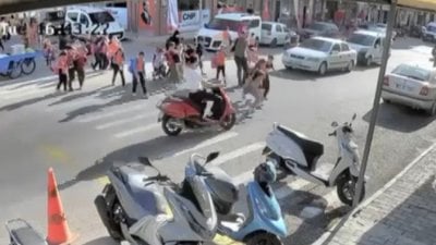 Gaziantep'te okuldan çıkan 3 çocuğa motosiklet çarptı