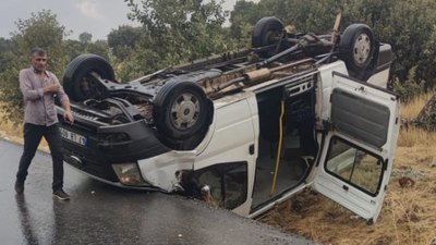 Mardin'de minibüs devrildi: 7 kişi yaralandı