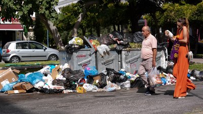 İzmir'de çöp dağları: Çiğli'de kötü koku ve kirlilik manzaraları