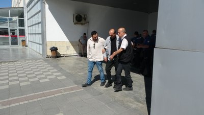 Malatya'da boşanma aşamasındaki eşini vurup polise teslim oldu