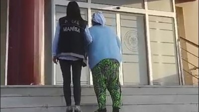 Manisa'da torbacı yaşlı kadın tutuklandı