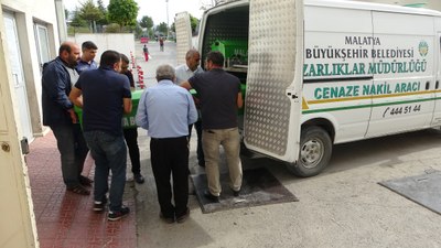 Malatya'da bir şahıs boşanma aşamasındaki eşine silahla saldırdı