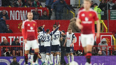 Tottenham, Manchester United deplasmanını 3-0 ile geçti