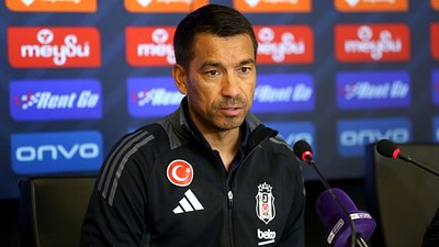 Bronckhorst: Amsterdam'dan sonra bugün hiç gol yemedik