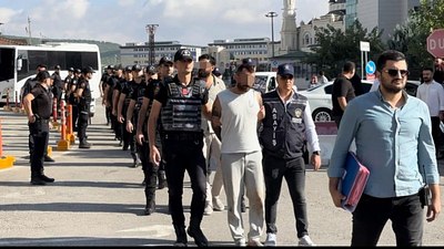 Gaziantep'te uzun namlulu silahlar ile sokağa inmişlerdi! Adliyeye sevk edildiler