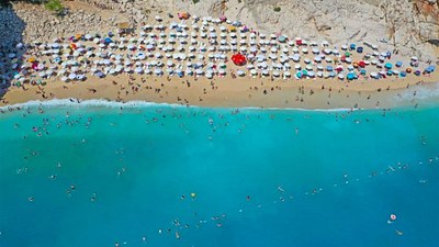 Antalya’ya turist akını sürüyor