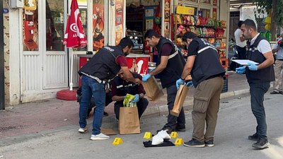 Kilis'te zehir tacirine suçüstü! Poşeti yere fırlatarak kaçmaya çalıştı