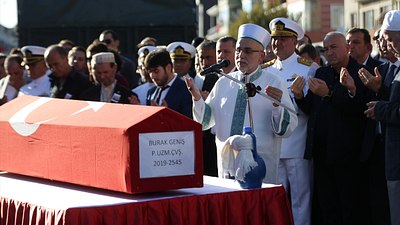 Ağrı'da şehit olan Piyade Uzman Çavuş Burak Geniş'in cenazesi toprağa verildi